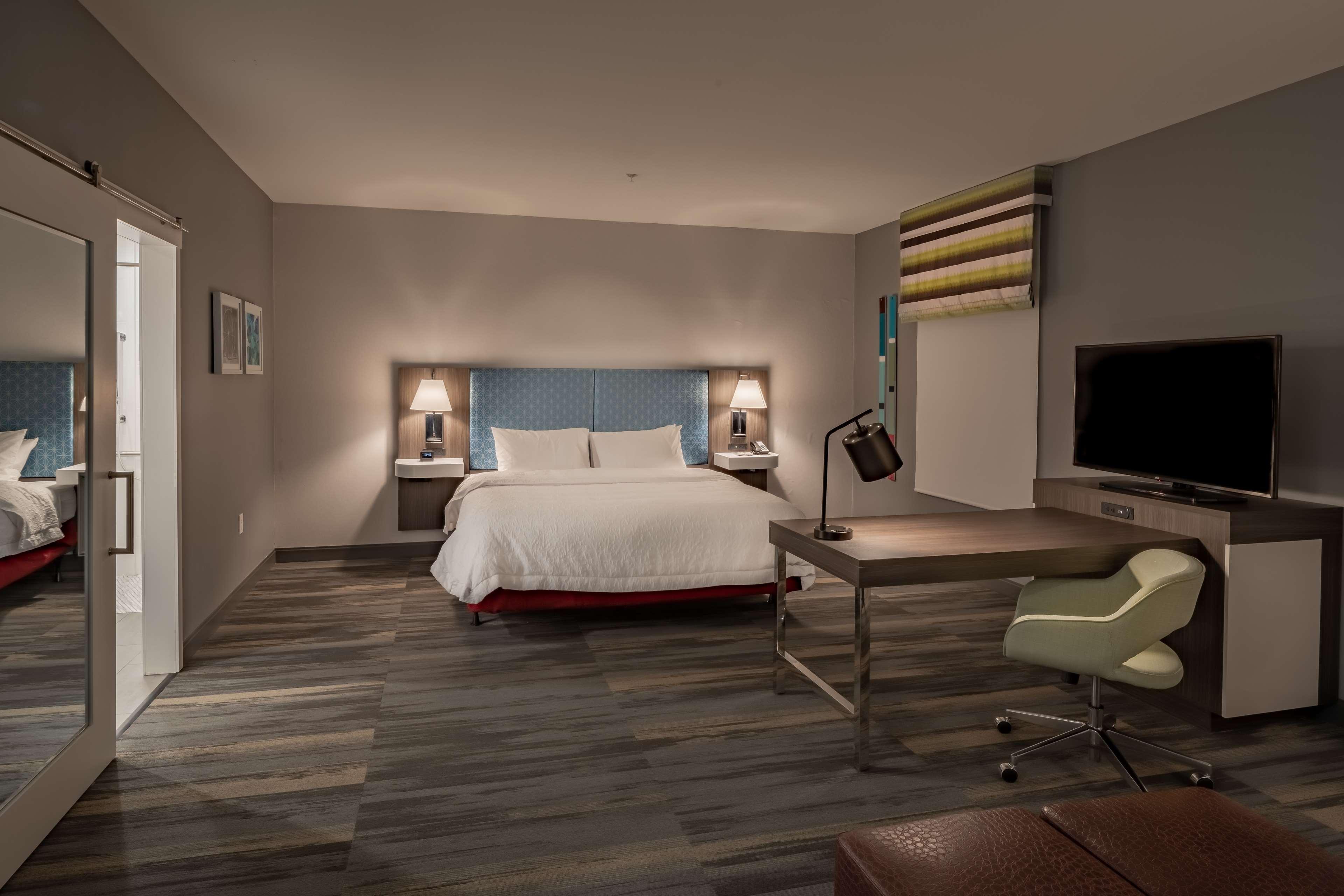 Hampton Inn & Suites Dallas/Plano Central Экстерьер фото