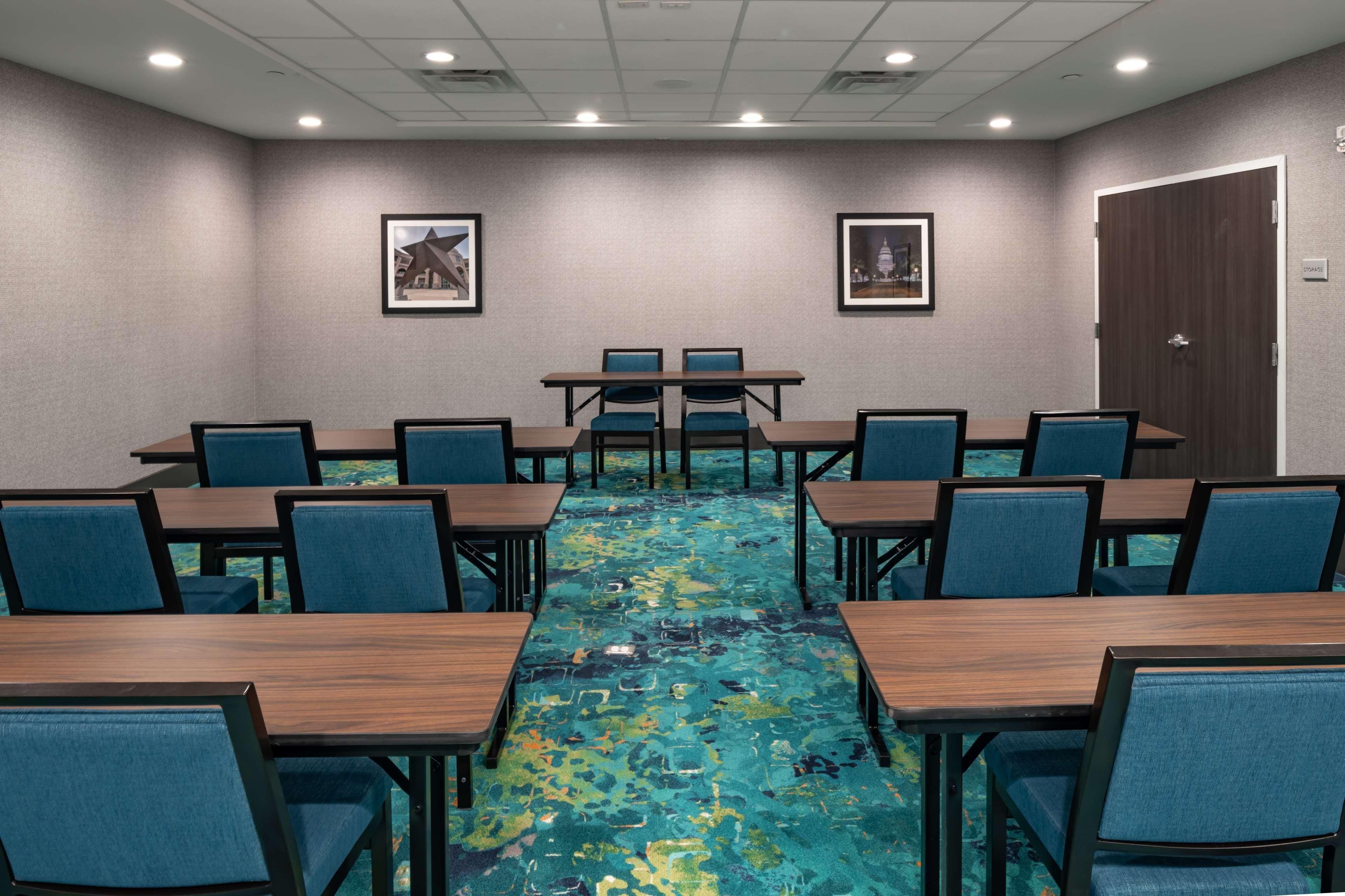 Hampton Inn & Suites Dallas/Plano Central Экстерьер фото