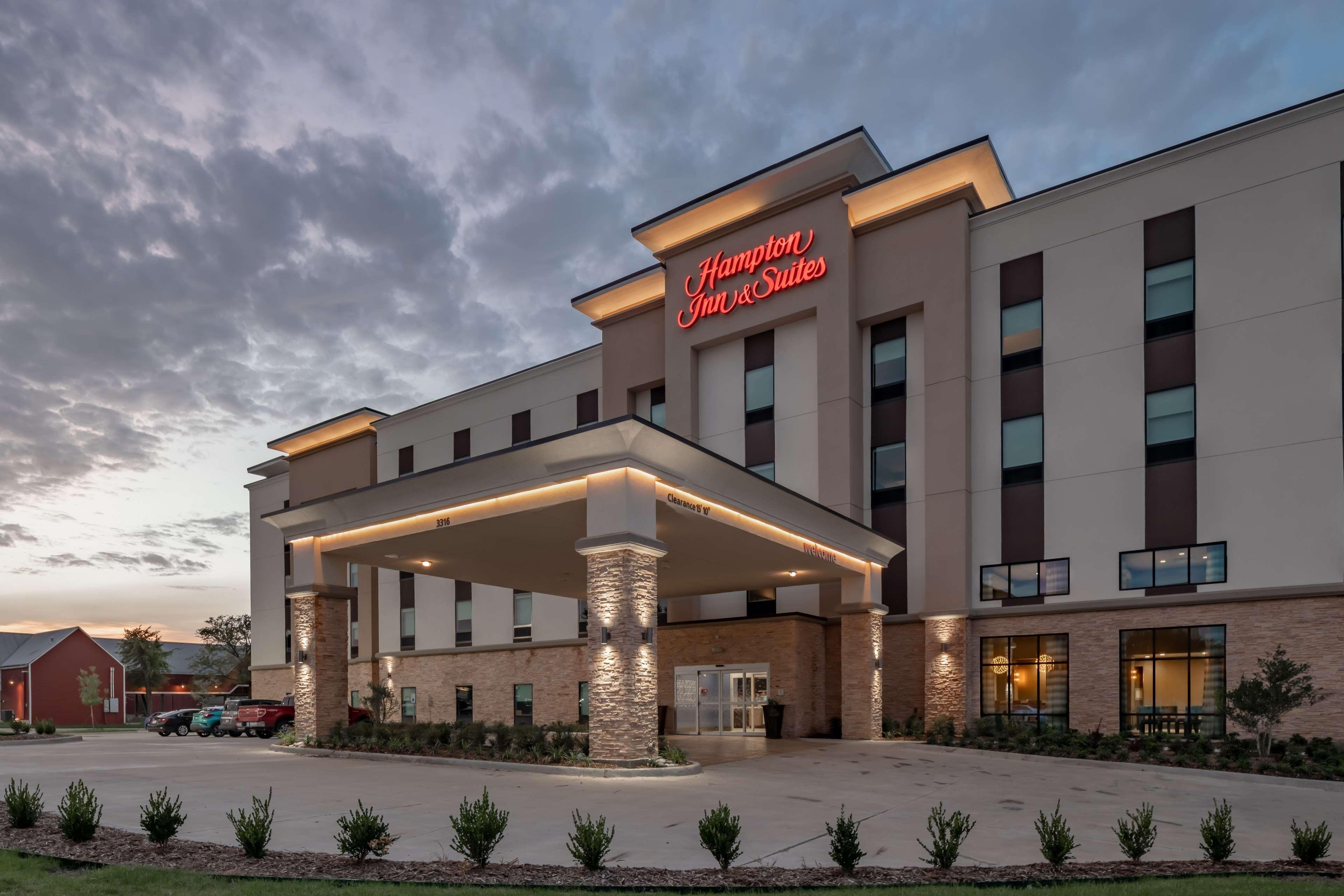 Hampton Inn & Suites Dallas/Plano Central Экстерьер фото