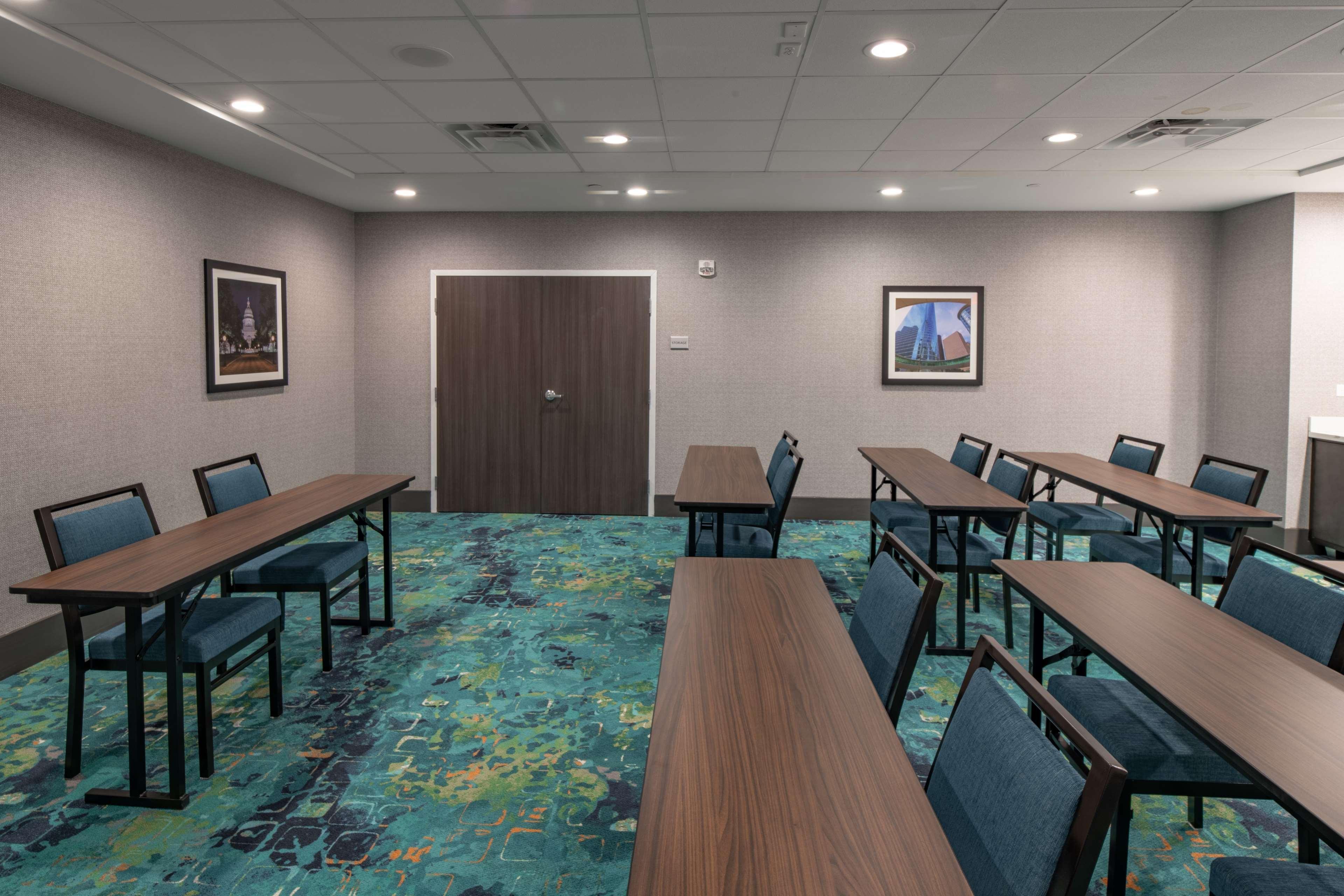 Hampton Inn & Suites Dallas/Plano Central Экстерьер фото