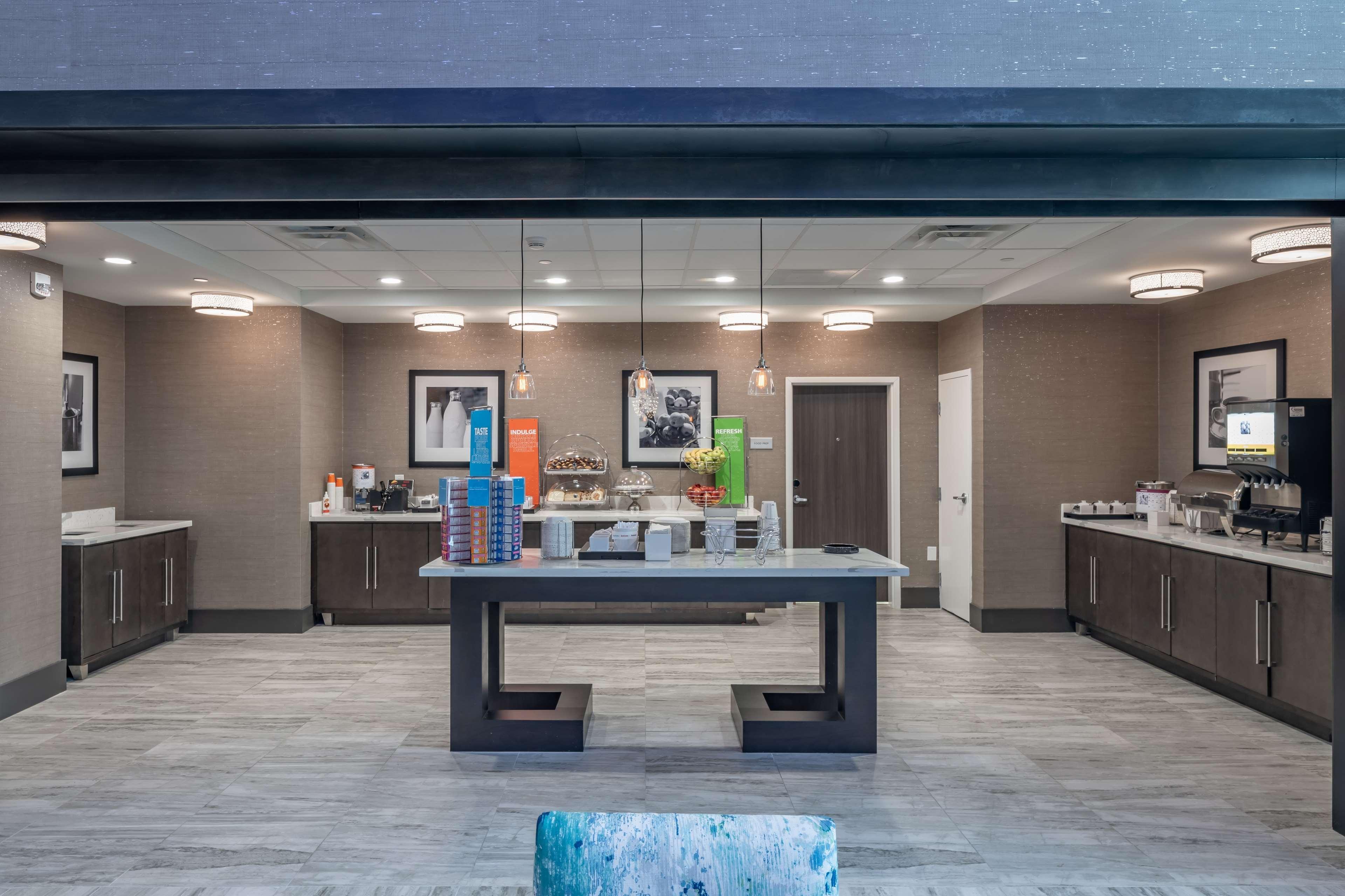 Hampton Inn & Suites Dallas/Plano Central Экстерьер фото