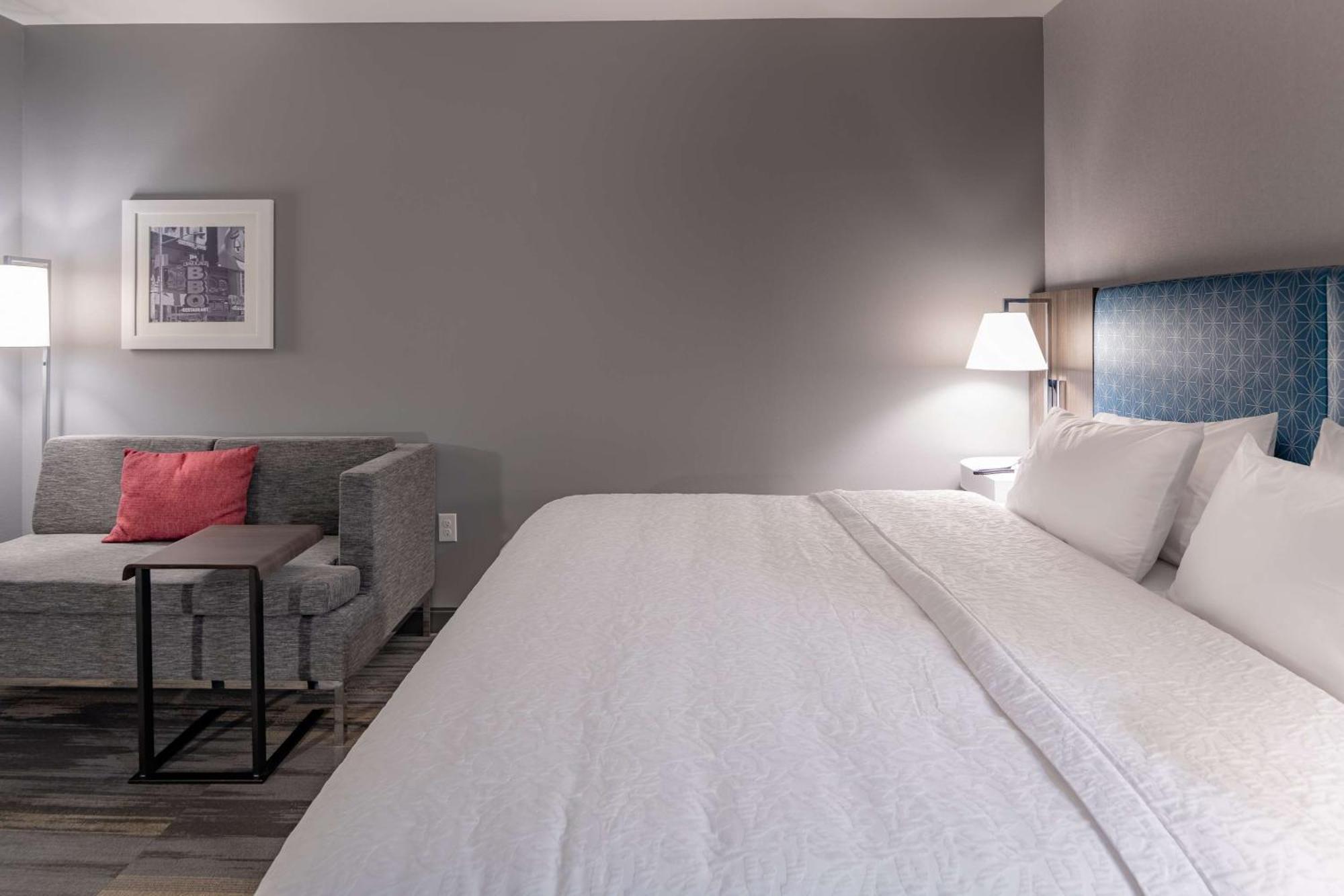 Hampton Inn & Suites Dallas/Plano Central Экстерьер фото