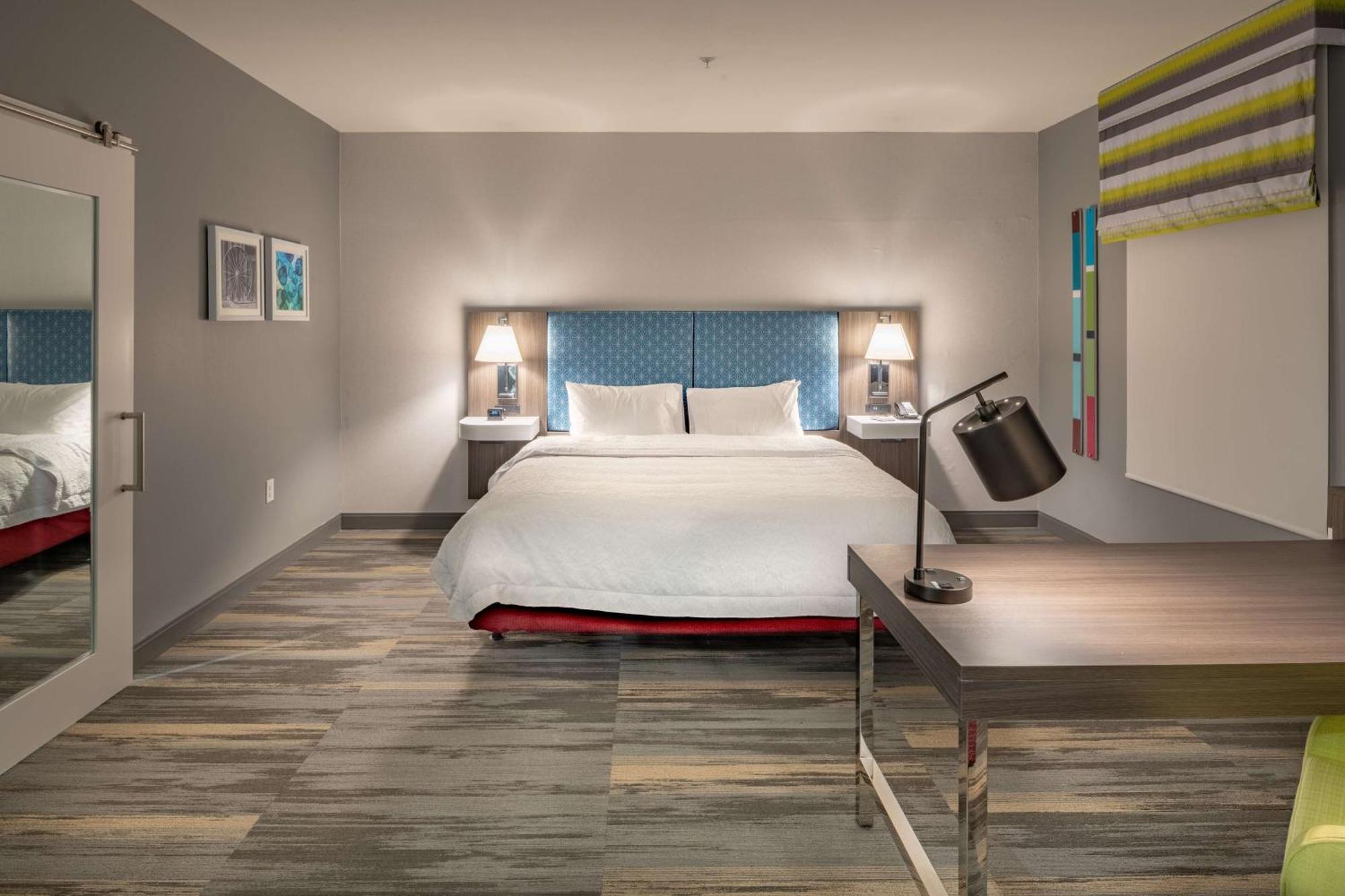 Hampton Inn & Suites Dallas/Plano Central Экстерьер фото