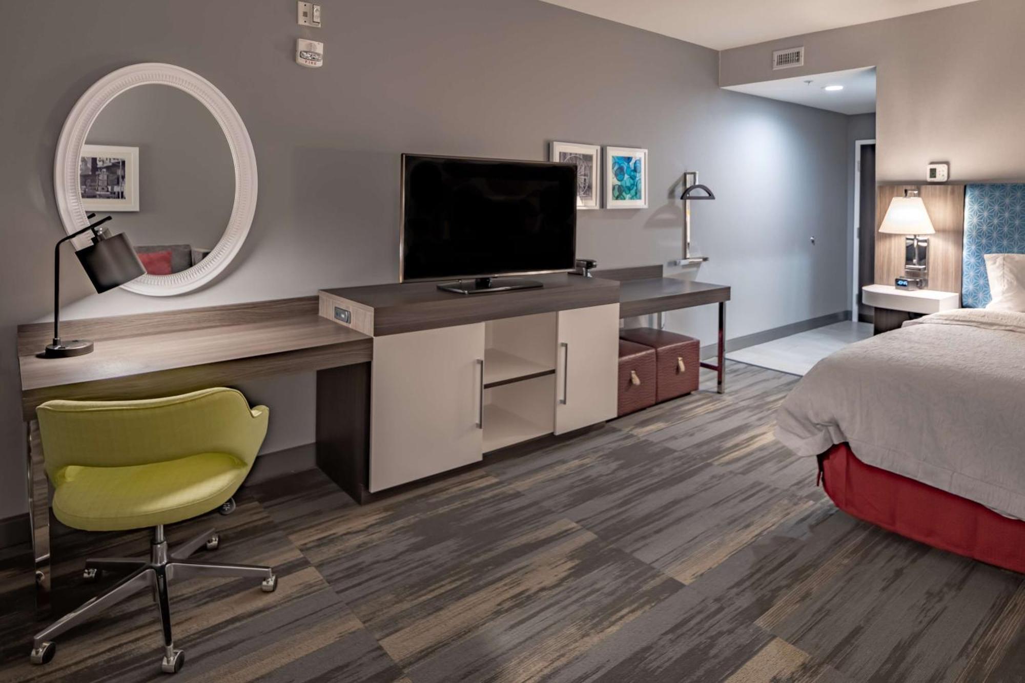 Hampton Inn & Suites Dallas/Plano Central Экстерьер фото